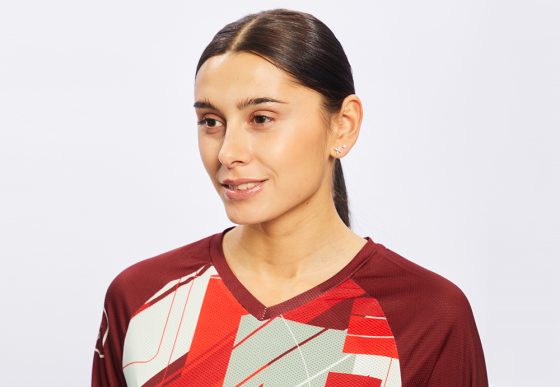 НФ-00042933-Лонгслив женский, прямого силуэта, горловина V-образная, 44(S)w, (720546). Барбус 170 гр. кв.м.